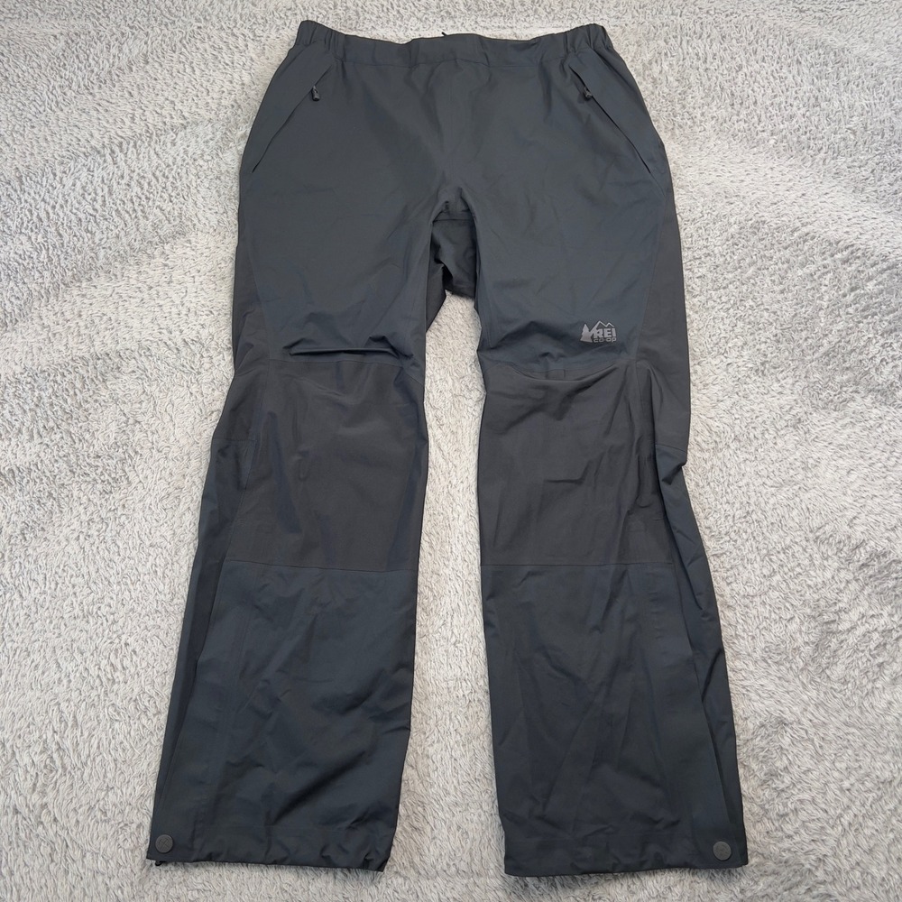 REI Co-op XeroDry GTX Pants Womens Medium Short MS Black Gore-Tex Rain Shell